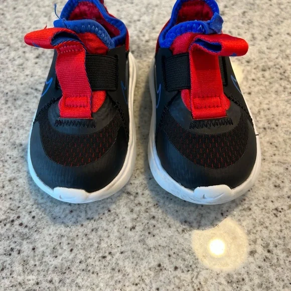 Baby/toddler Nike Shoes Size 4 - Picture 7 of 7